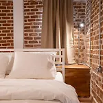 Historic In Old Town Heart 아파트