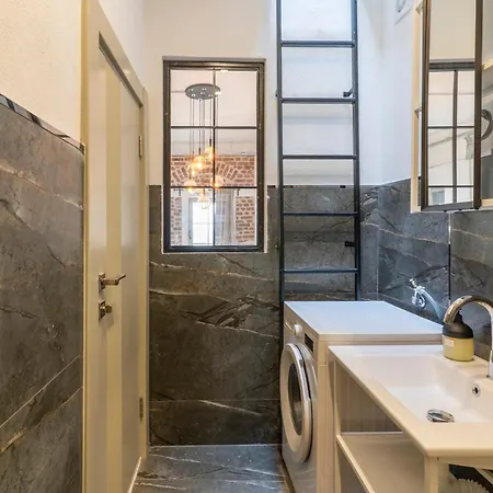 Historic In Old Town Heart Apartman *