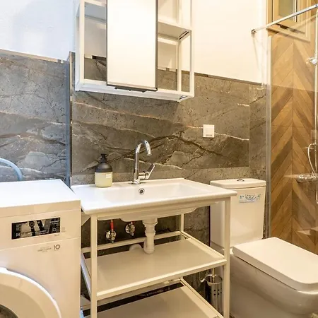 Historic In Old Town Heart