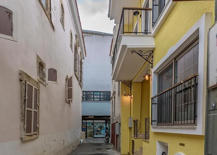 Historic In Old Town Heart