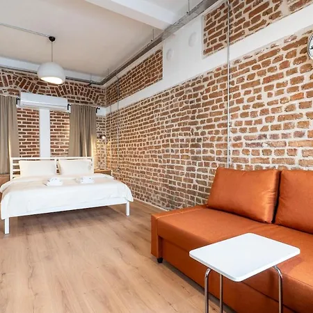 Historic In Old Town Heart *